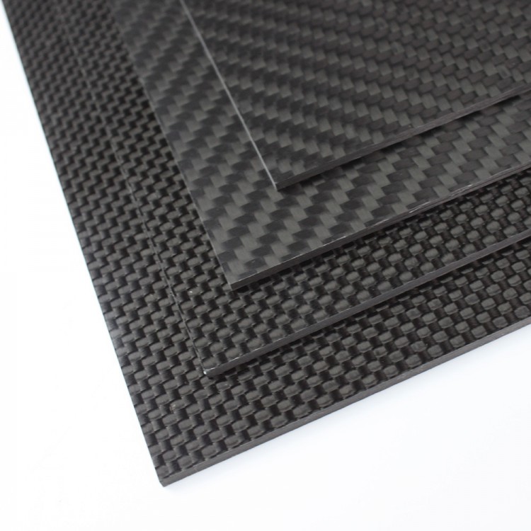 Карбоновый лист 3K, толщина 0.5 мм, 400x400 мм, саржевое плетение, 1 шт.